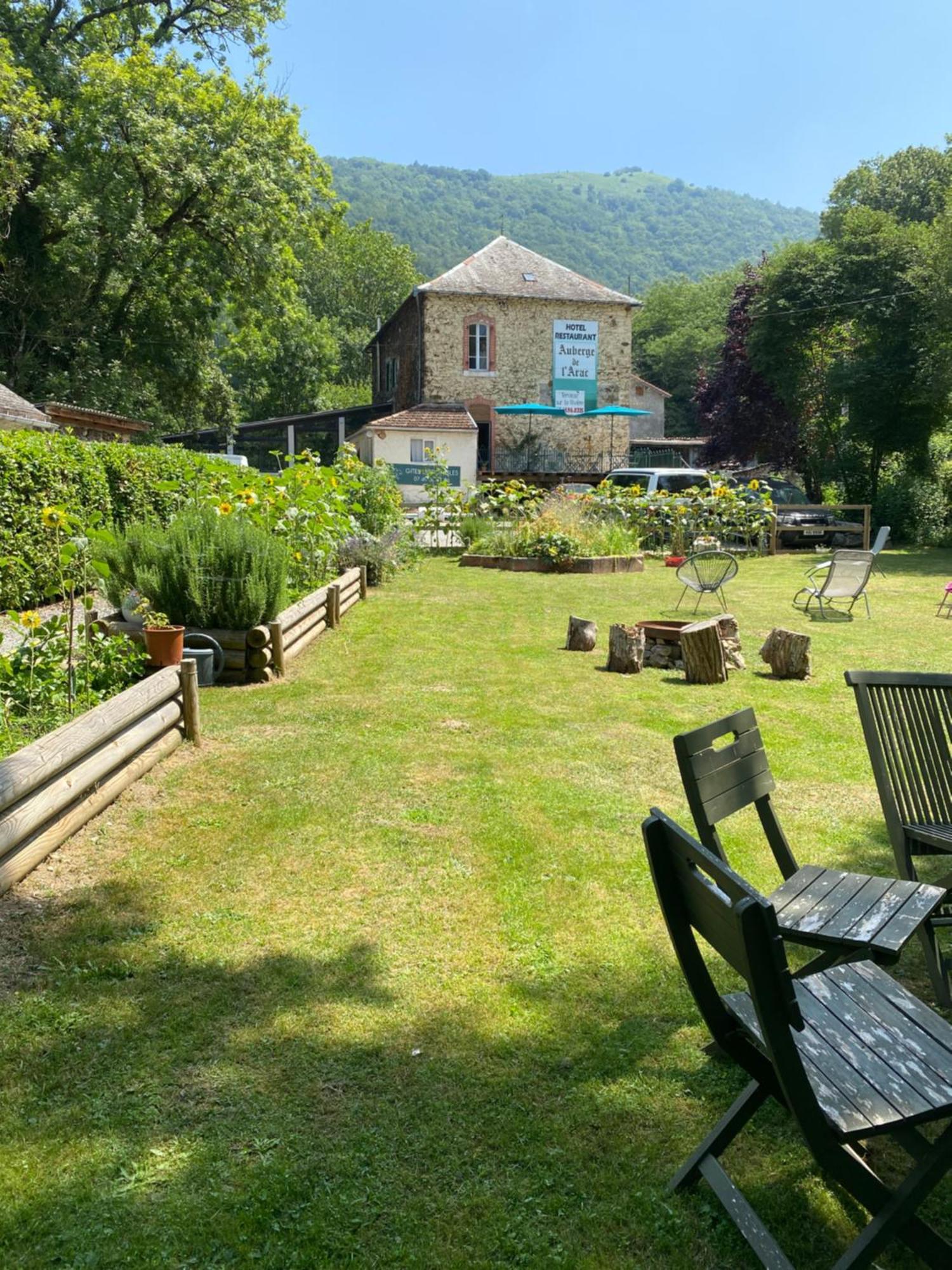 Gites Libellule At Auberge De L'Arac, Bar, Restaurant Aleu Exterior photo