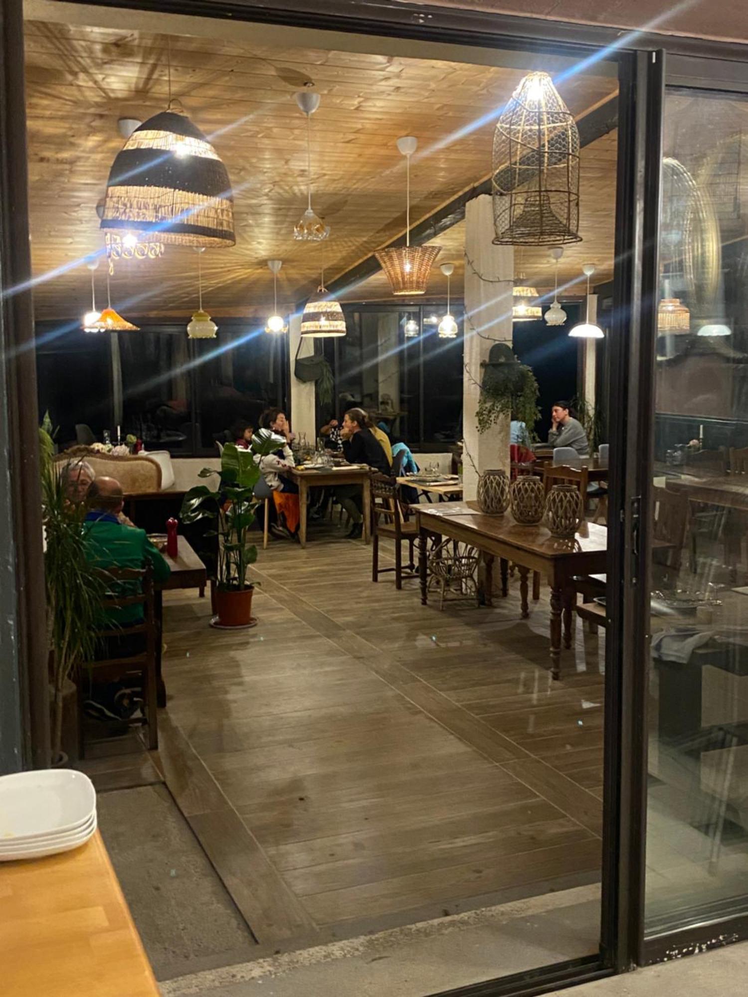 Gites Libellule At Auberge De L'Arac, Bar, Restaurant Aleu Exterior photo