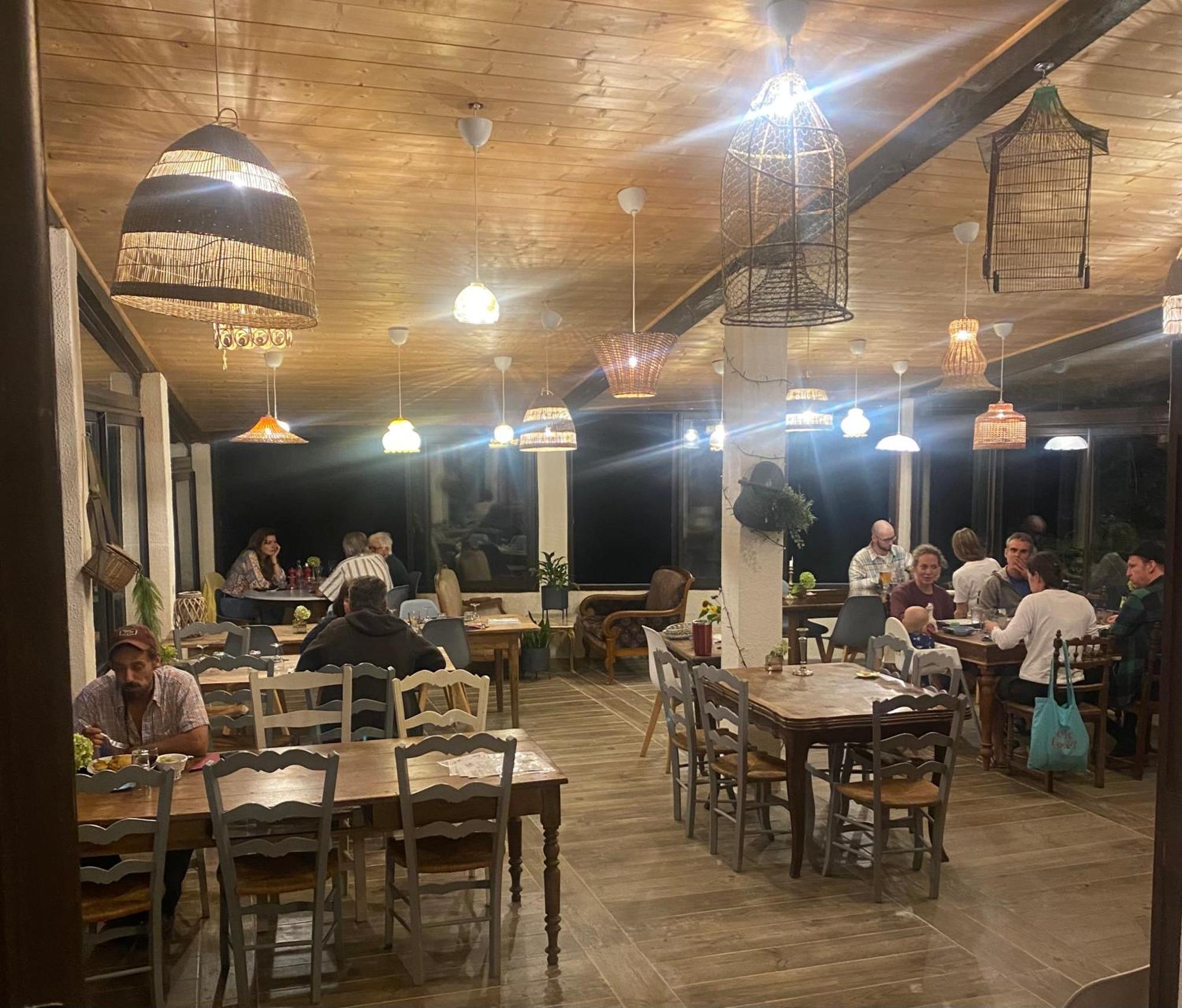 Gites Libellule At Auberge De L'Arac, Bar, Restaurant Aleu Exterior photo