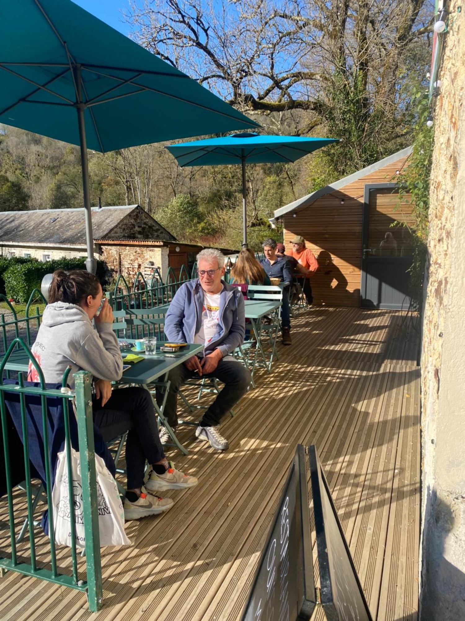 Gites Libellule At Auberge De L'Arac, Bar, Restaurant Aleu Exterior photo